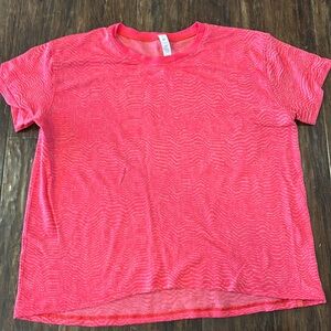 Lululemon t-shirt